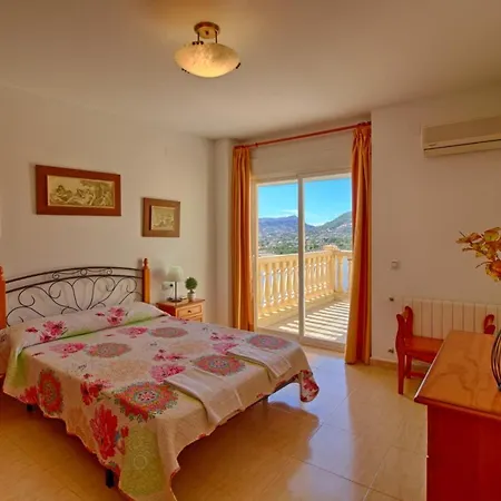 Villa- Altamar كاليبي